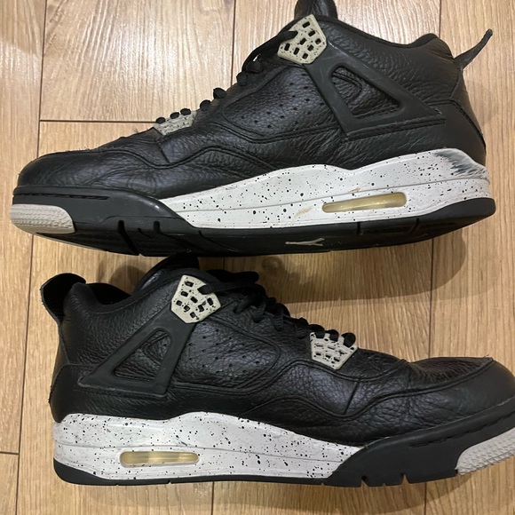 Jordan 4 Oreo - Picture 2 of 5